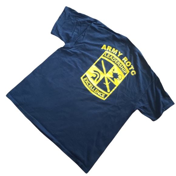 Fruit of the Loom | Shirts | South Dakota Army Rotc Shirt Black Fruit ...